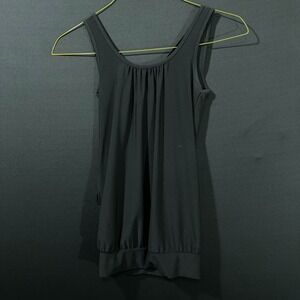 K-Mode Women's Small Black Sleeveless Scoop Neck Blouse Stretchy Flowy‎ Hem